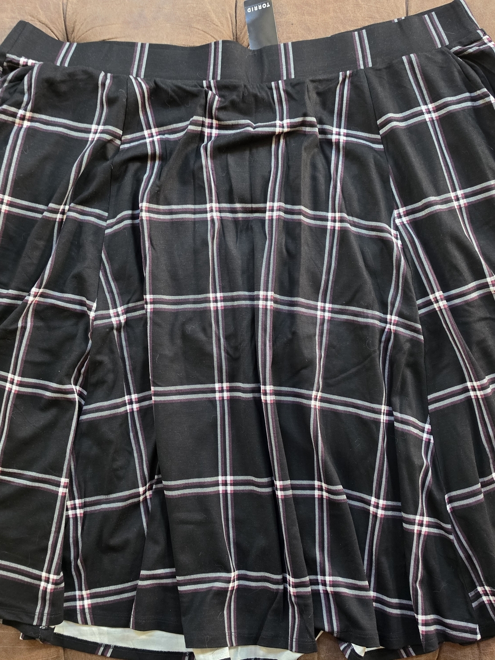 Midi Studio Luxe Ponte Skirt - Picture 4 of 4